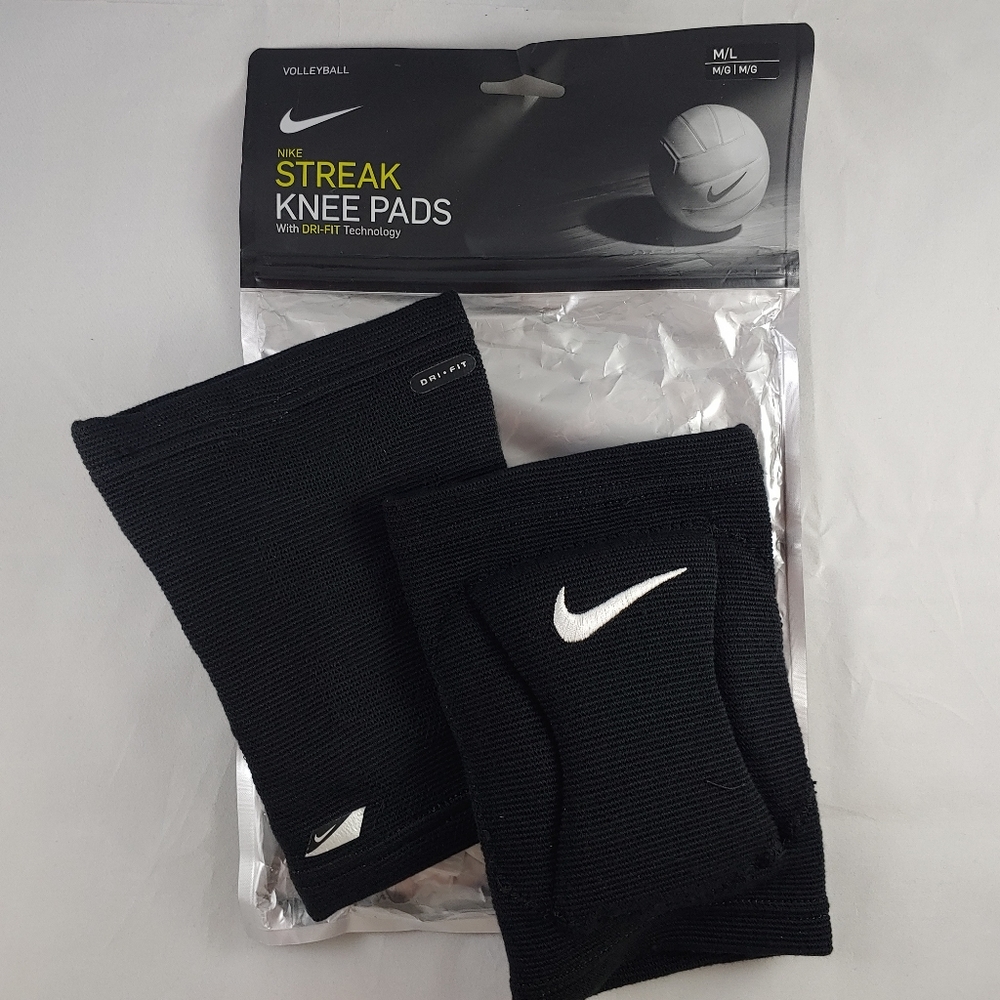 Nike Streak Knee Pads with Dri-Fit Technology